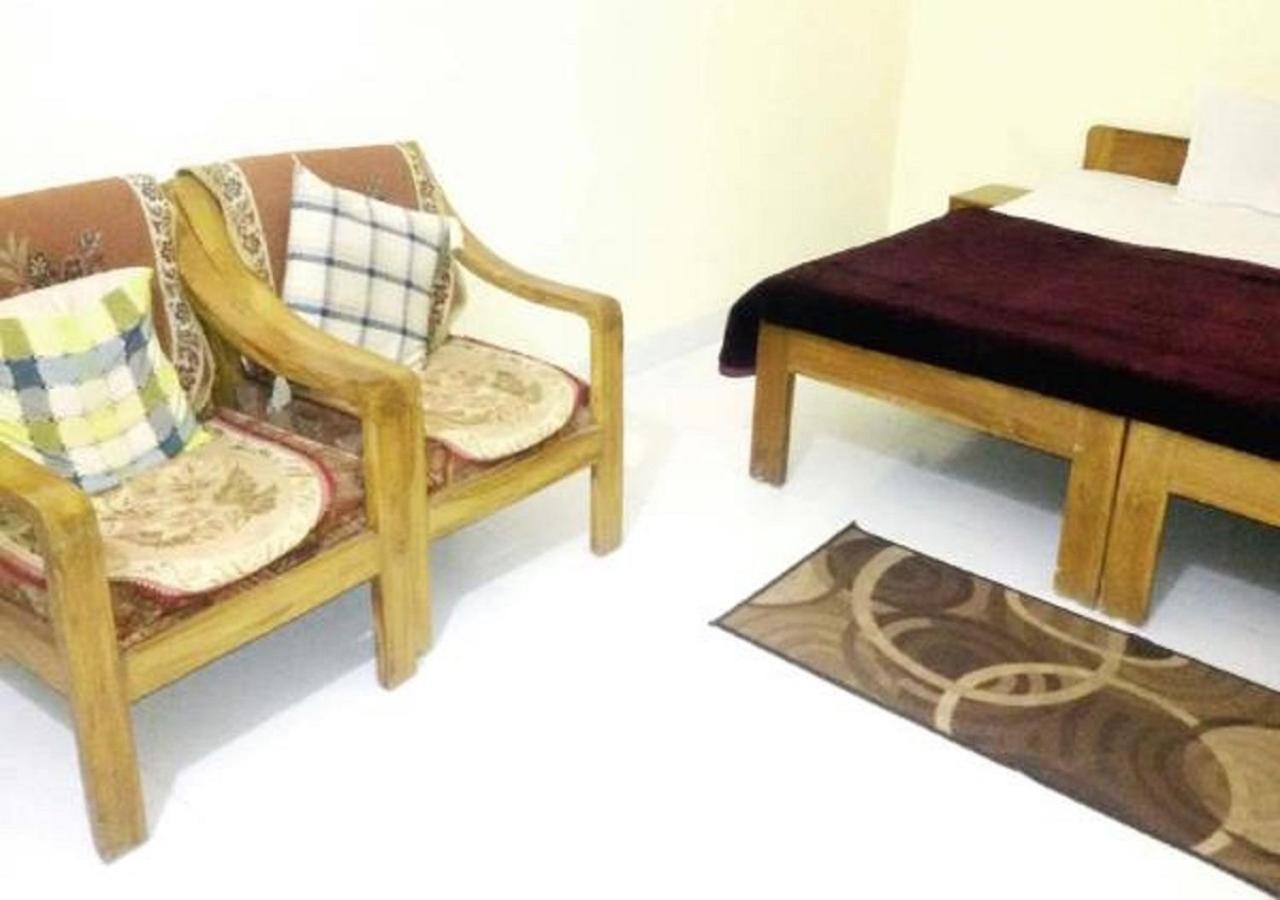 Adb Rooms Ashoka Resort Tāla Buitenkant foto